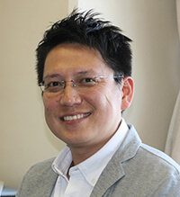 鈴木聡士教授